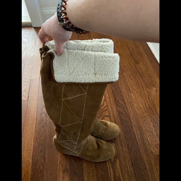 Michael Kors Wedge Boot Camel Shearling 10 - Picture 3 of 12